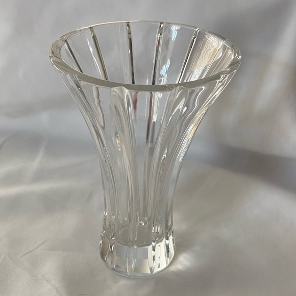 Marquis by Waterford Crystal Trumpet Bud Vase - Picture 2 of 9
